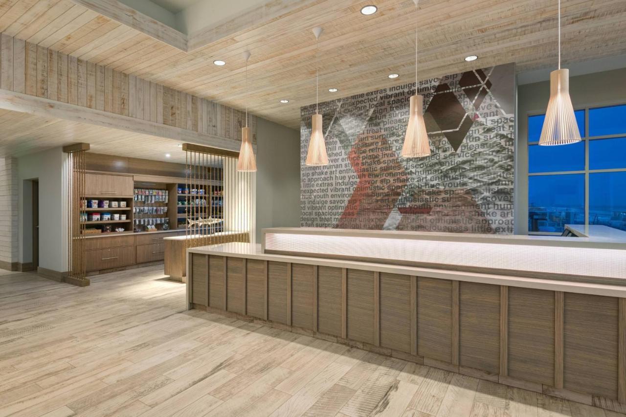 Springhill Suites By Marriott Panama City Beach Beachfront Bagian luar foto