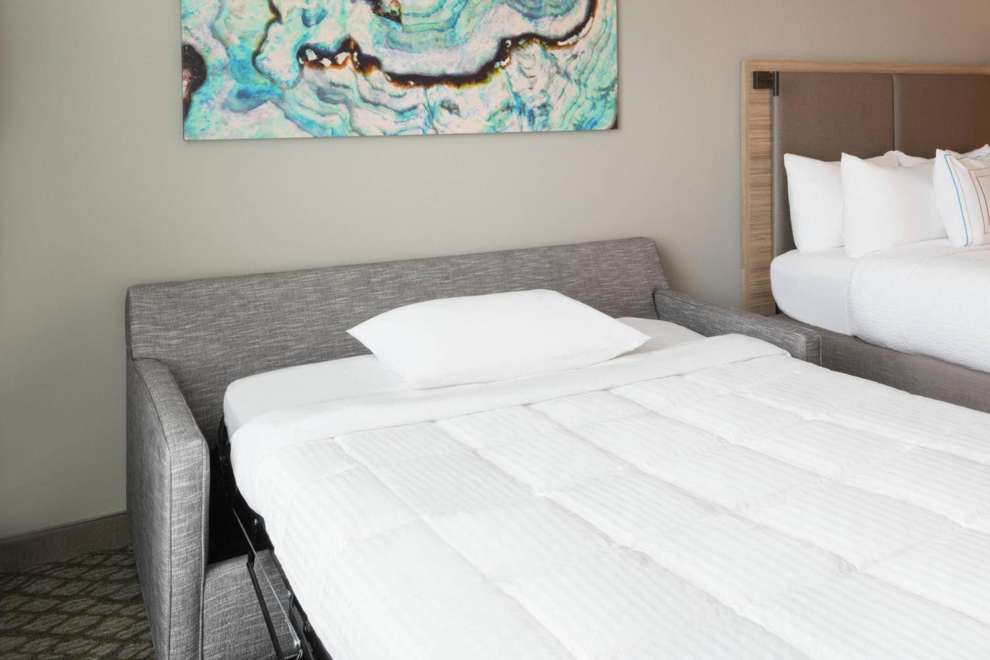 Springhill Suites By Marriott Panama City Beach Beachfront Bagian luar foto